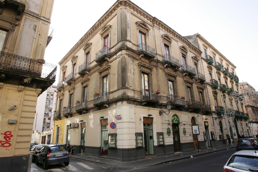 Picone Bed&Breakfast Катания Экстерьер фото