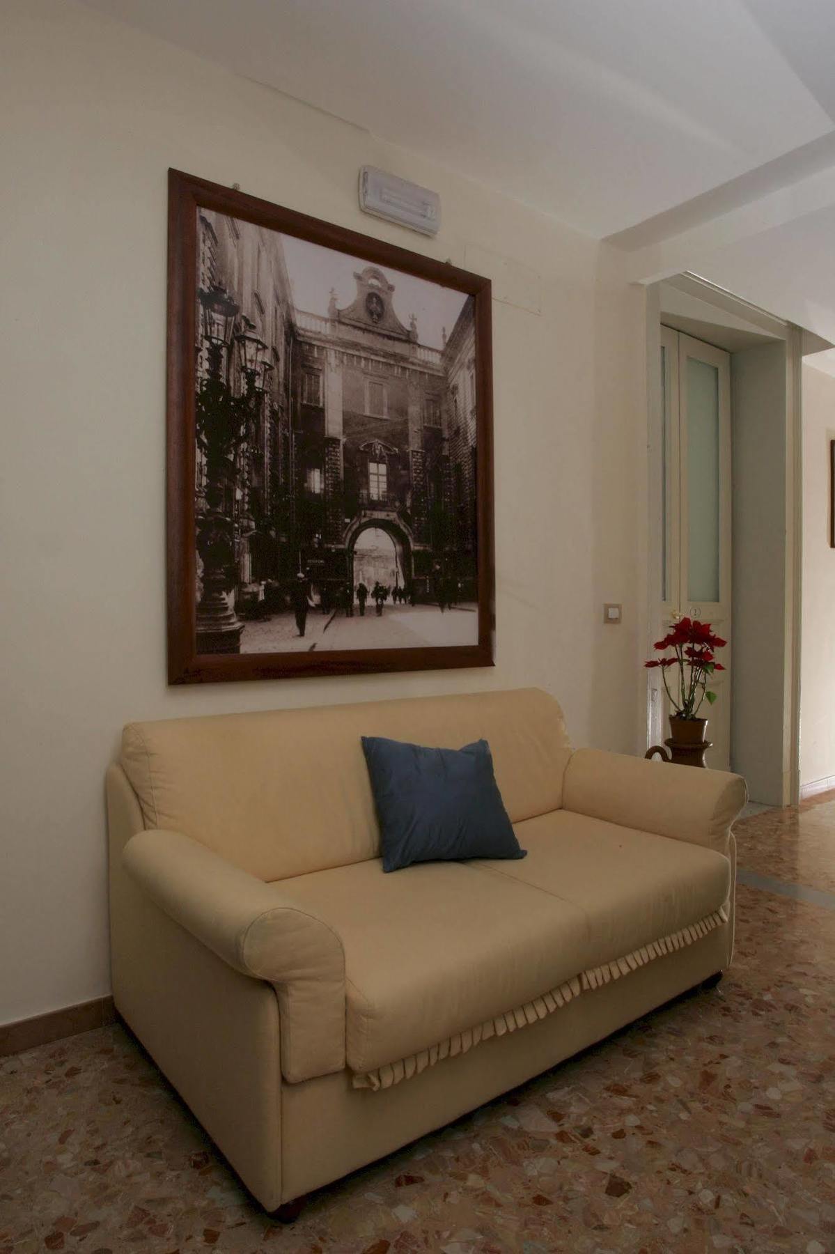 Picone Bed&Breakfast Катания Экстерьер фото